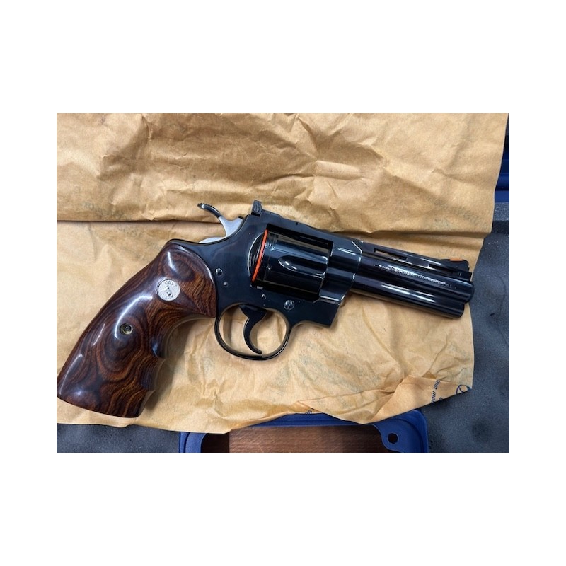 Revolver Colt Python Elite Blue 4¨357 Mag 6 cps 2003 Neuf